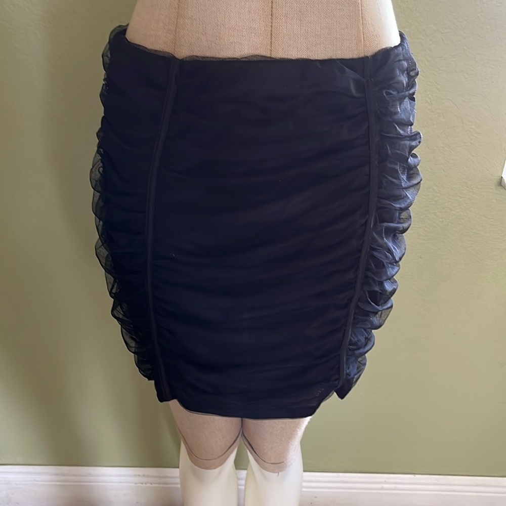 Mesh mini skirt